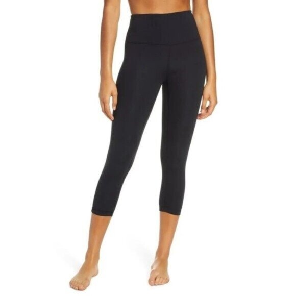 NWT Zella Crop High Waisted Legging XS Black Stretch Yoga - Picture 1 of 6